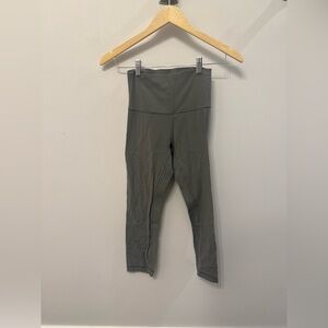 Women’s Lululemon leggings size 4